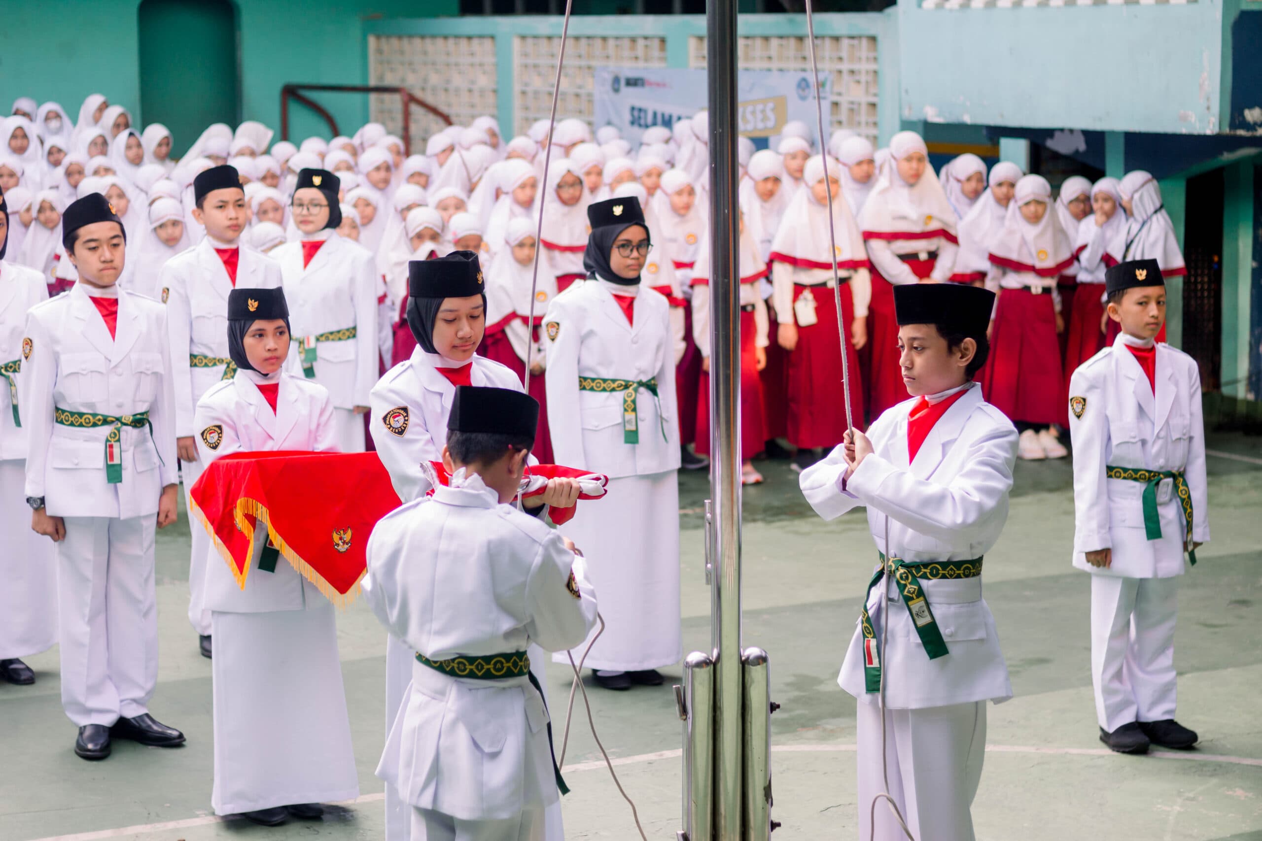 Pelantikan Pengurus OSIS Baru
